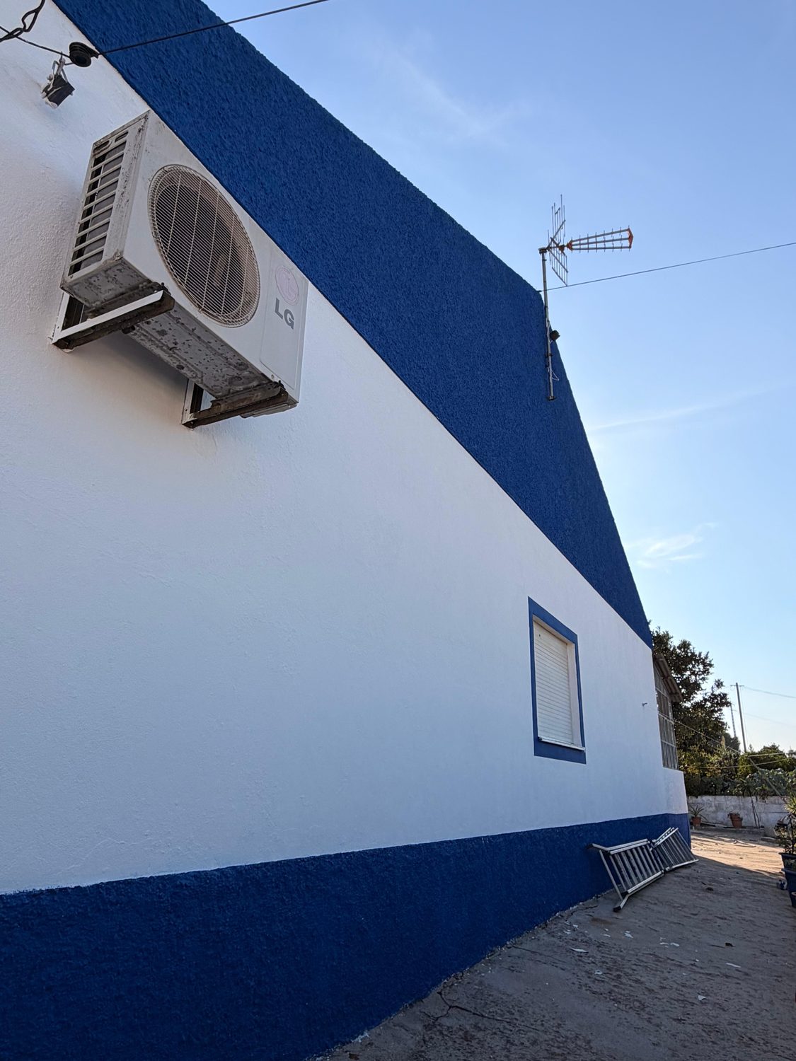 Lateral da casa depois da pintura