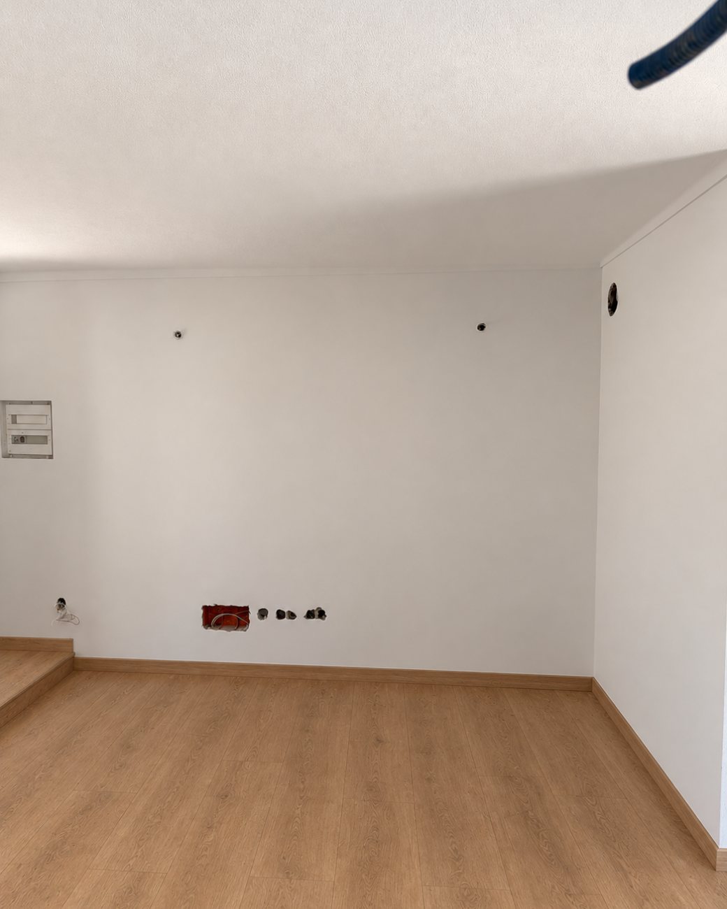 Quarto, depois da pintura